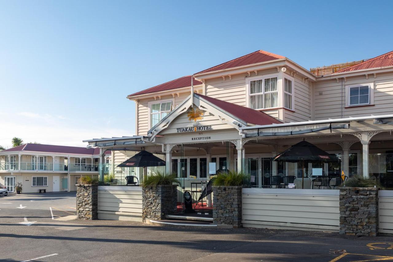 Tuakau Hotel Extérieur photo