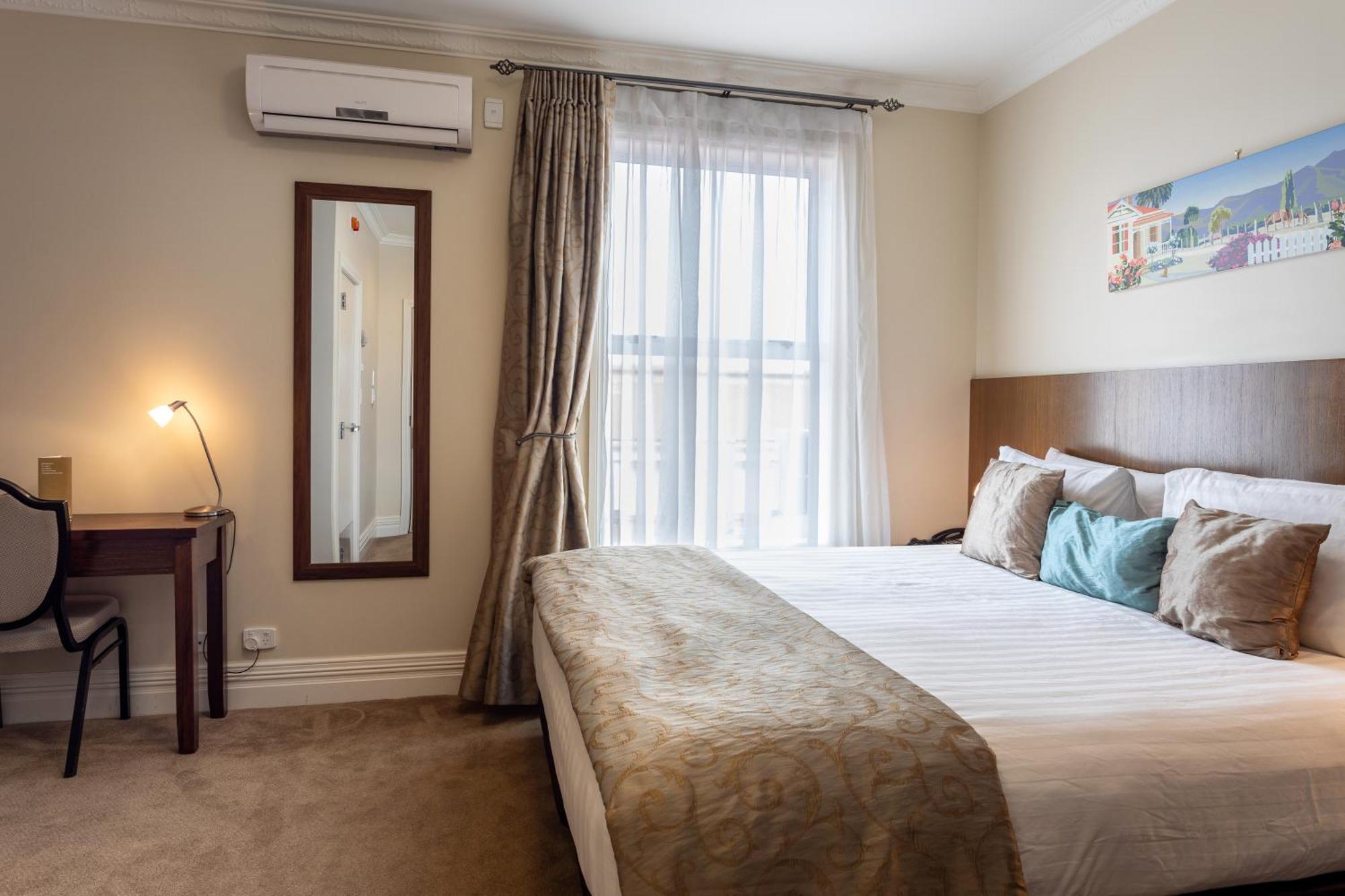 Tuakau Hotel Extérieur photo