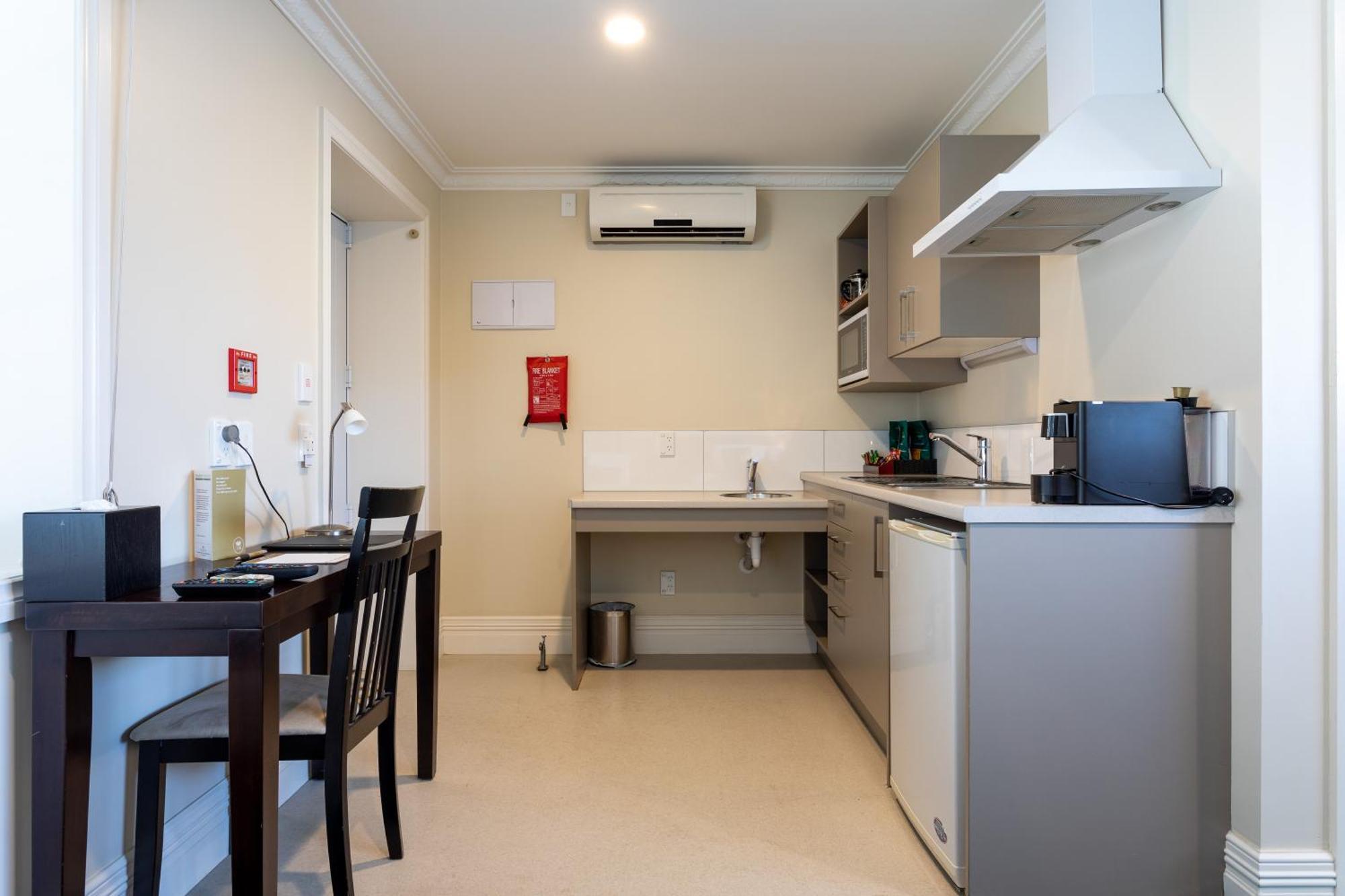 Tuakau Hotel Extérieur photo