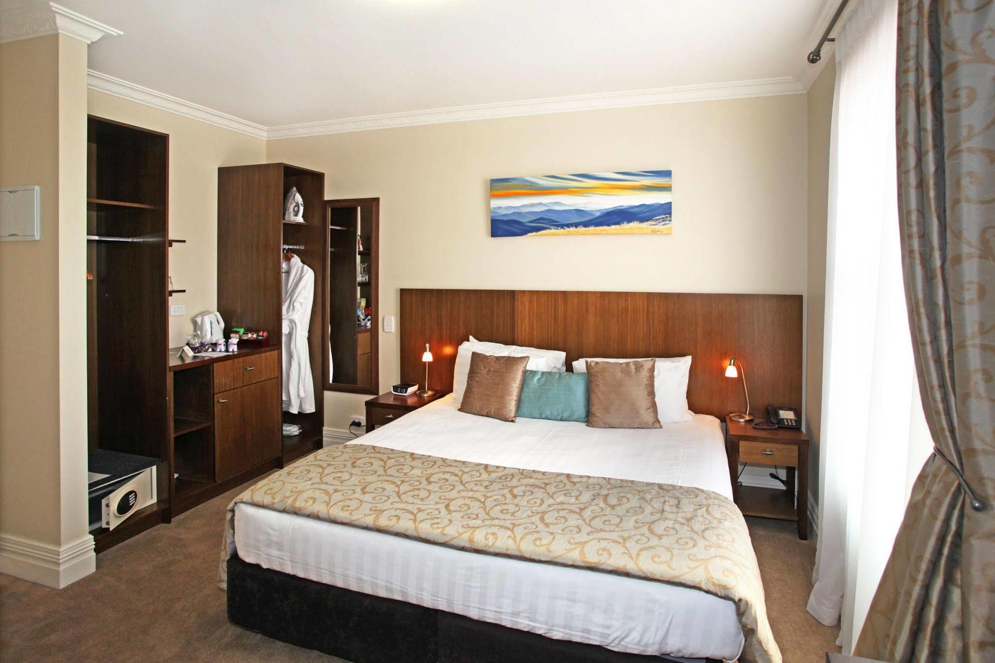 Tuakau Hotel Extérieur photo